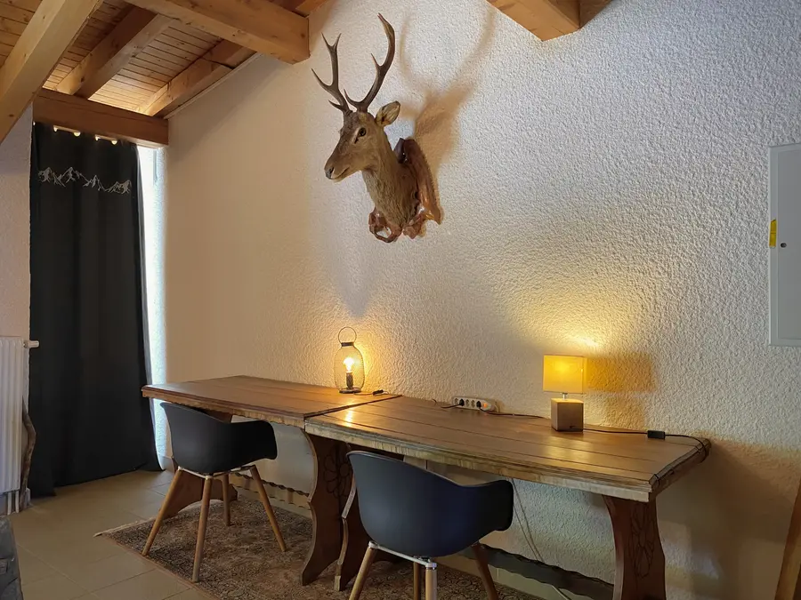 Bureau avec prises à l'auberge